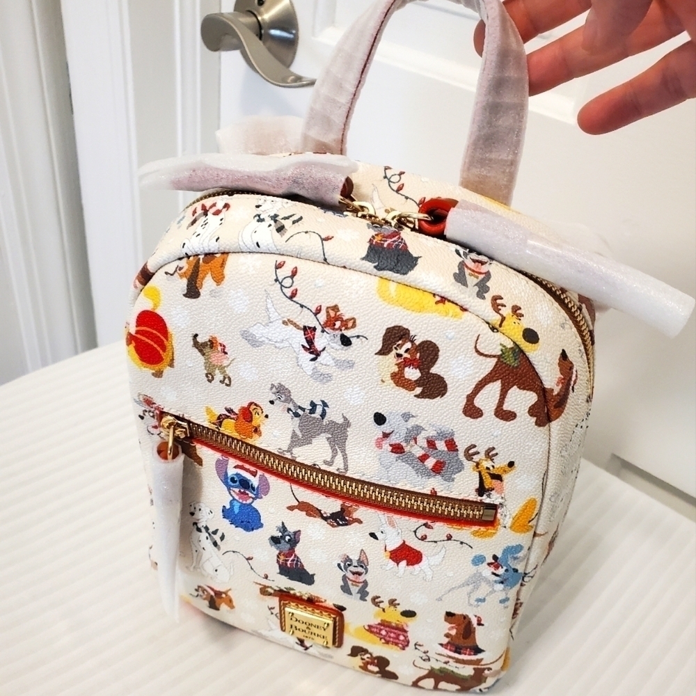 NWT Disney's Dooney & Bourke Holiday Santa's TAIL Backpack, collector's - Picture 2 of 10